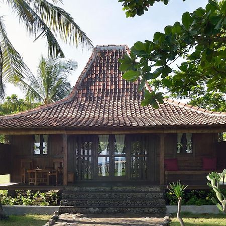 Desa Dunia Beda Resort Gili Trawangan Room photo