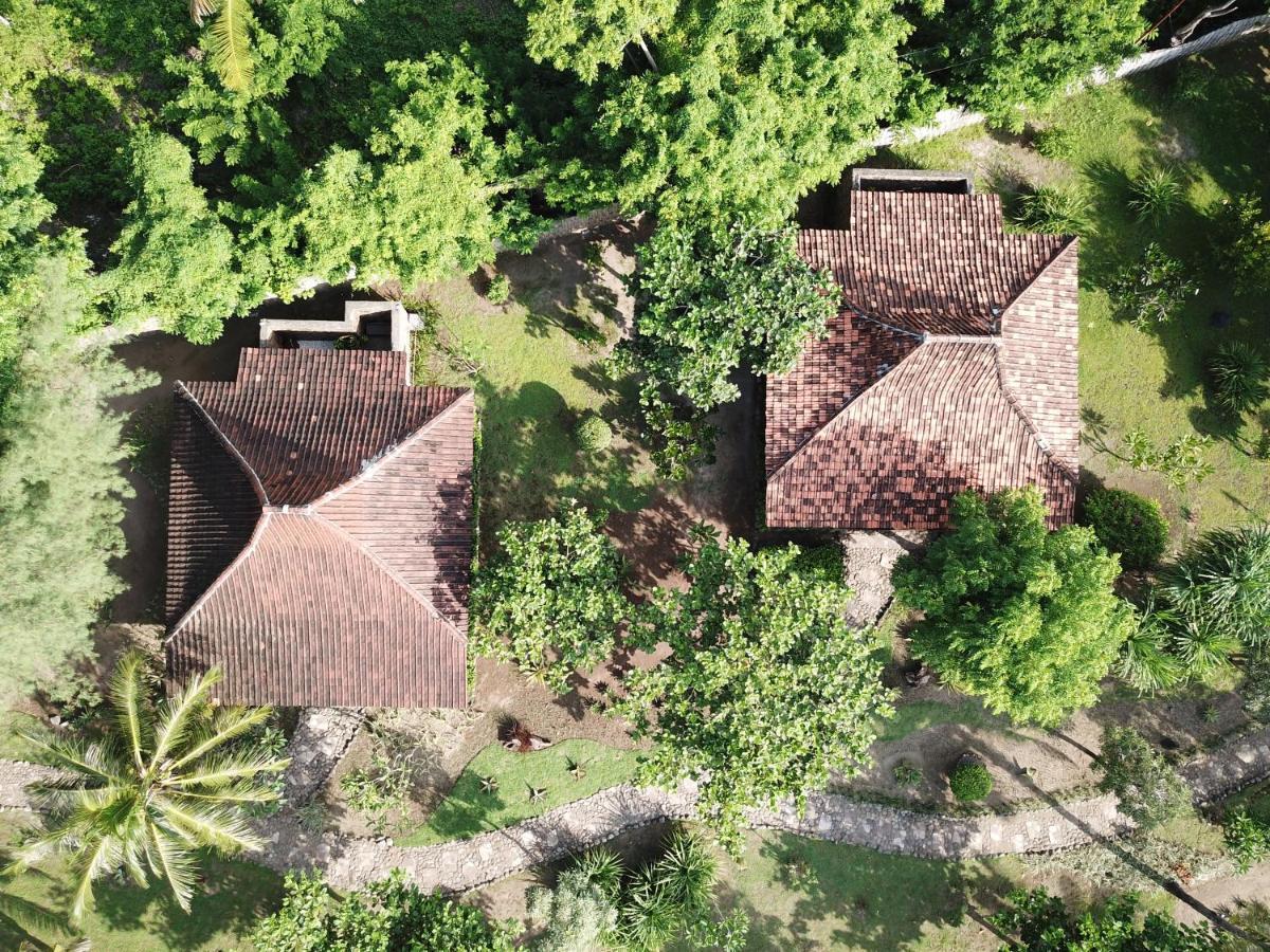 Desa Dunia Beda Resort Gili Trawangan Exterior photo